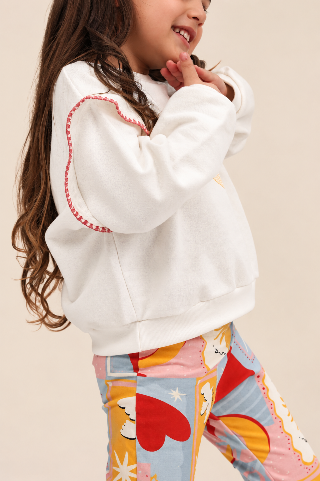 Conjunto Alma Flare de Bugbee – ropa infantil – vista adicional 3