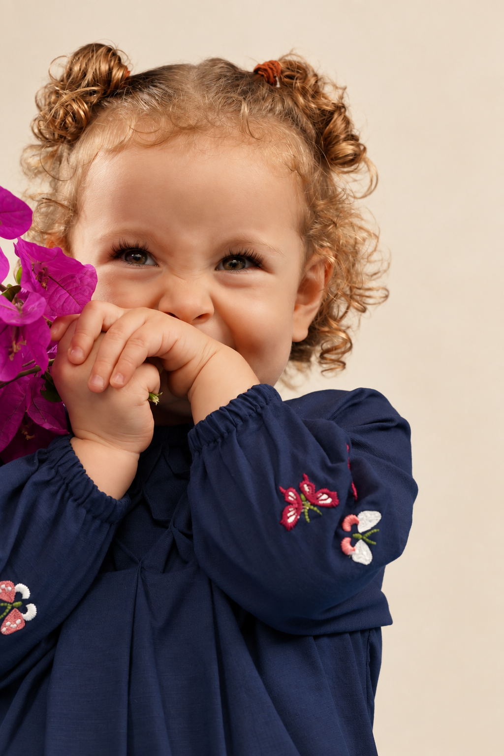Vestido Atelier Bordado de Bugbee – ropa infantil – vista adicional 2