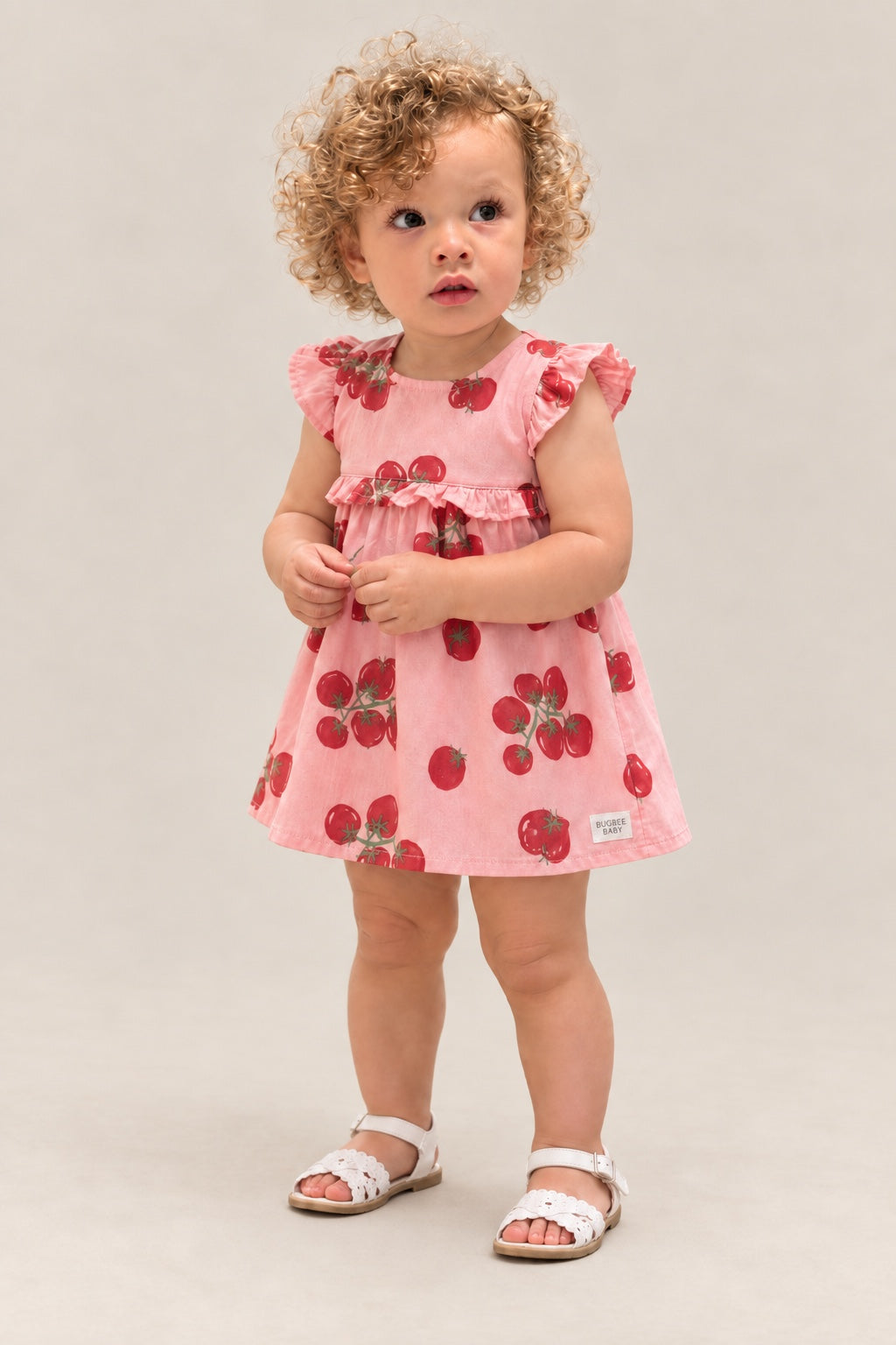 Vestido Cerezas Bugbee Baby — vista del vestido en modelo